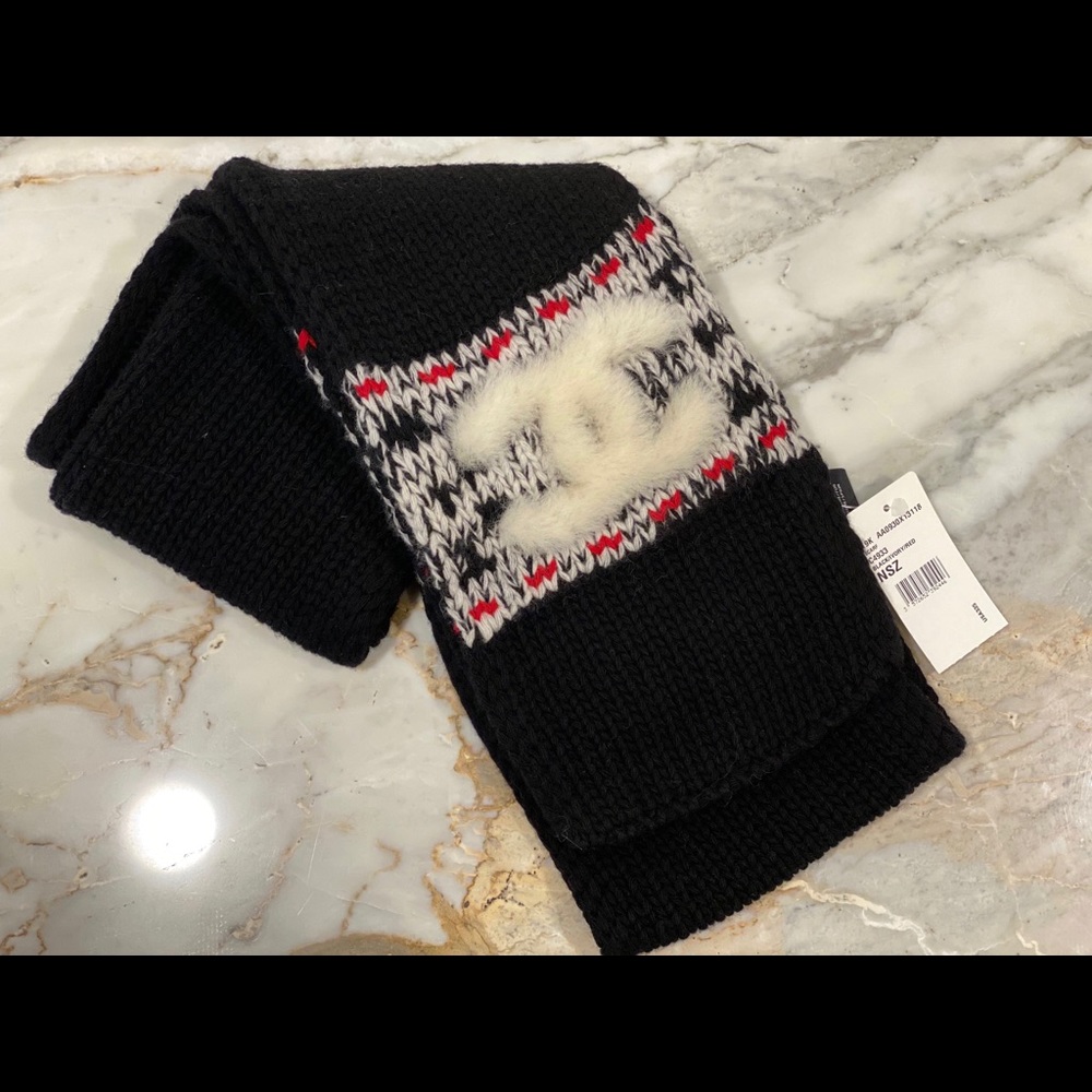 Chanel Fall/Winter 2019 Scarf Wool & Shearling